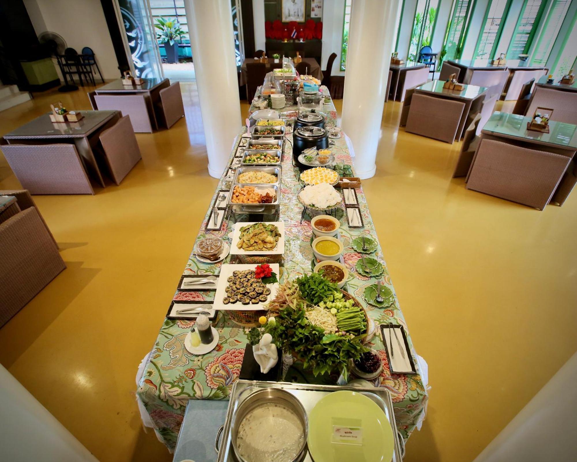 A-Te Chumphon Hotel - Sha Plus Eksteriør billede