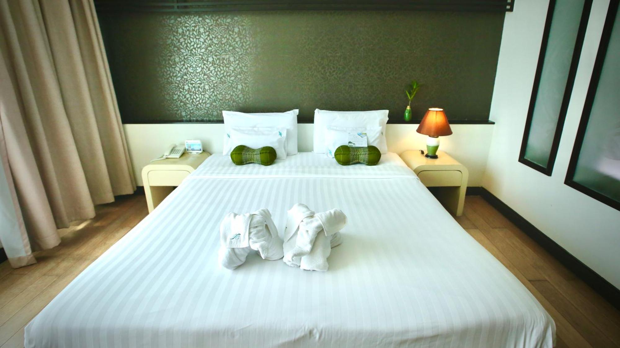 A-Te Chumphon Hotel - Sha Plus Eksteriør billede